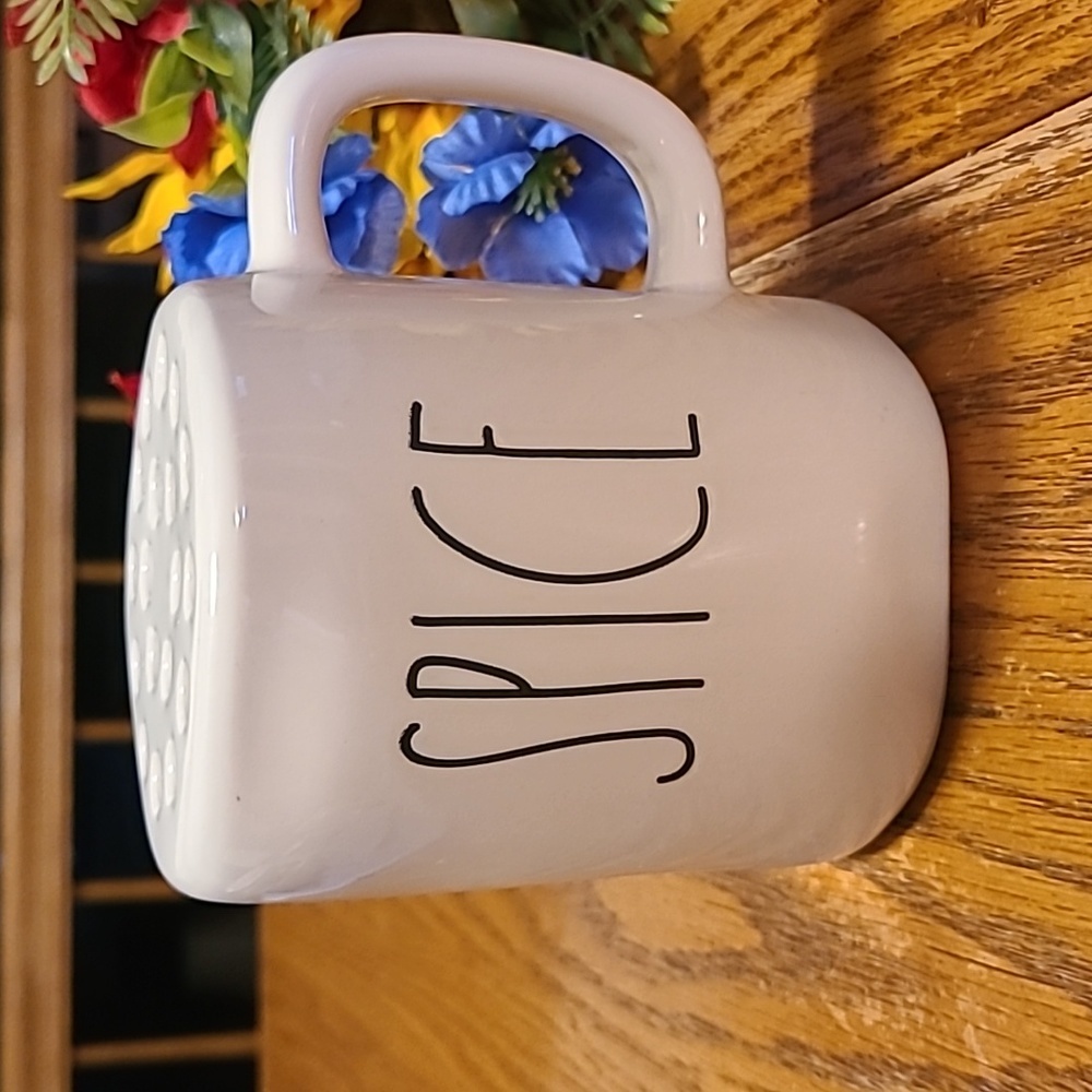 Rae Dunn SPICE Shaker